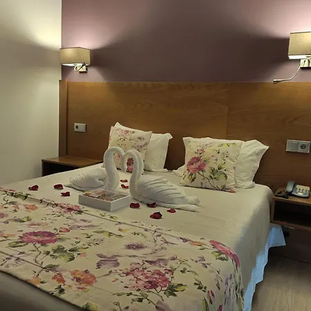 Santo Antonio De Padua 2* Fátima