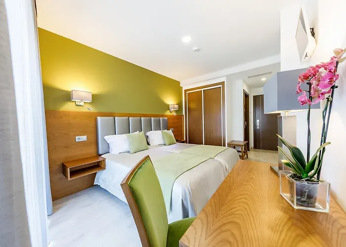 Santo António De Pádua Hotel 2*